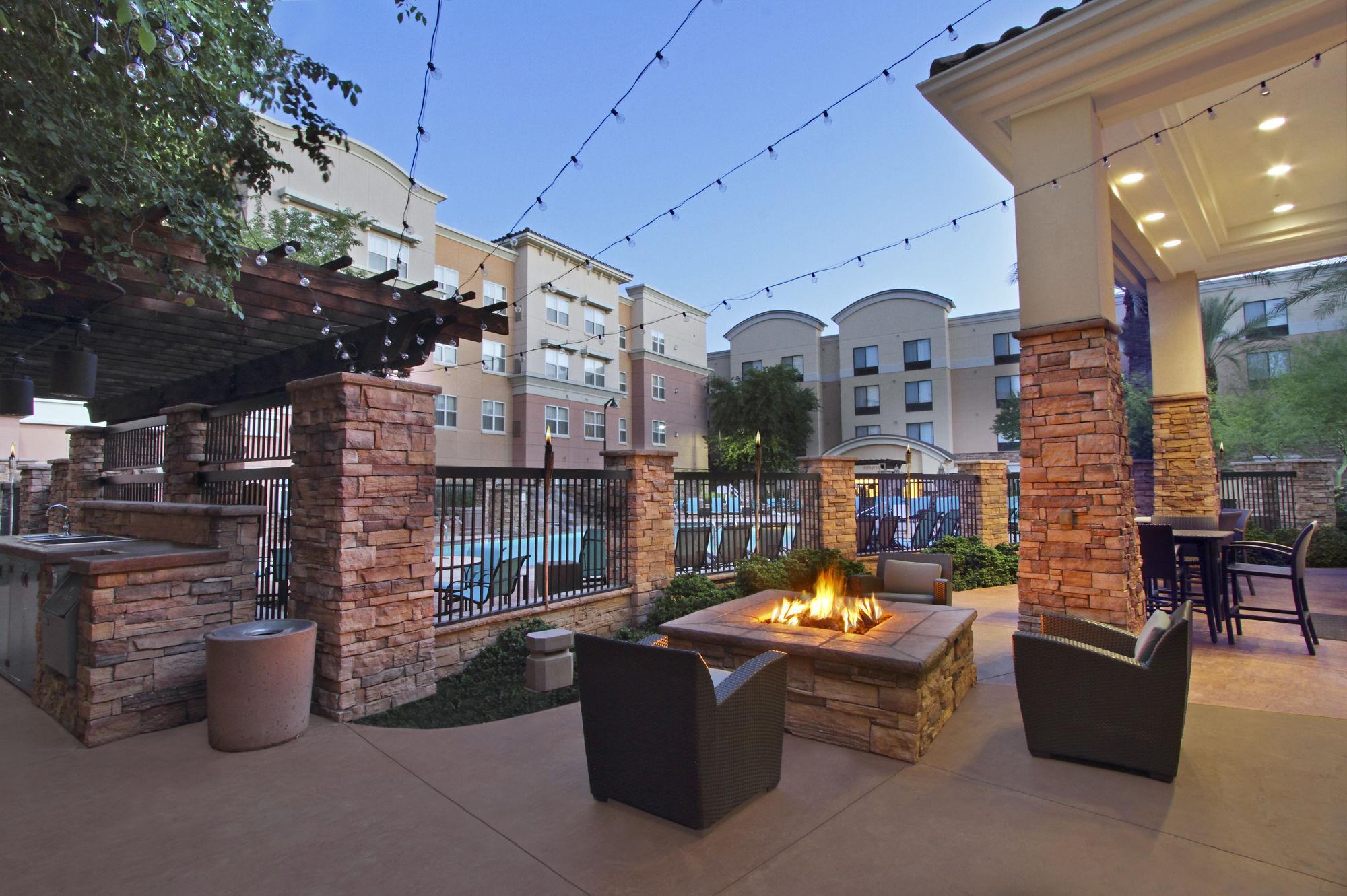 Springhill Suites Phoenix Glendale Sports & Entertainment District Exterior photo