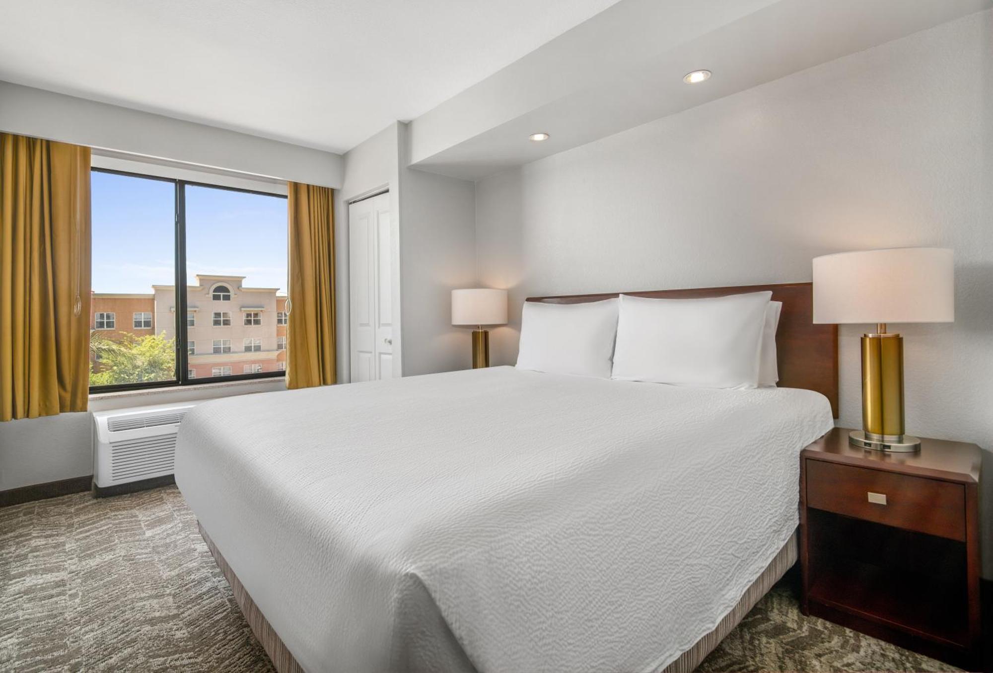 Springhill Suites Phoenix Glendale Sports & Entertainment District Exterior photo